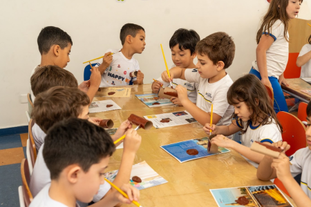 Semanas temáticas e campanhas de conscientização: quando o calendário vira projeto